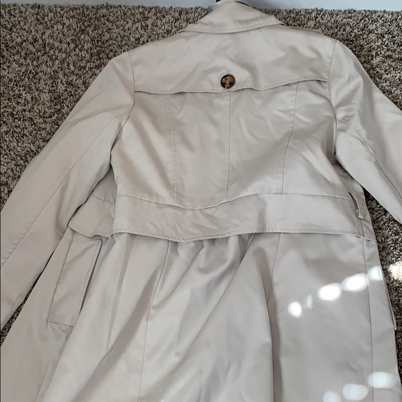 Trench - Picture 5 of 6